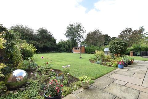 3 bedroom end of terrace house for sale, Charles Close, Worcestershire WR11