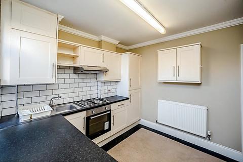 2 bedroom terraced house to rent, Trevelyan Street, West Yorkshire HD5