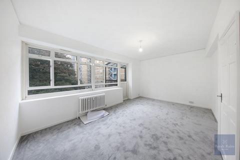 3 bedroom apartment for sale, Churchill Gardens, London SW1V