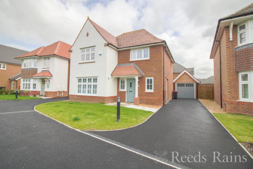 Leamington Road, Ellesmere Port CH66 4 bed detached house for sale £