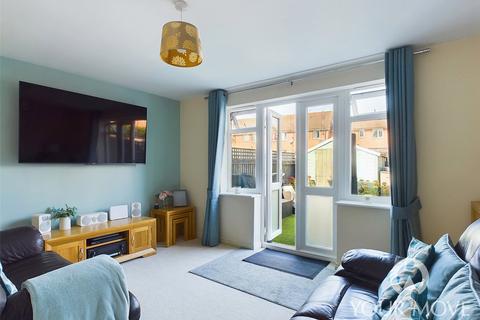 3 bedroom end of terrace house for sale, Redwood Drive, Cheshire CW1