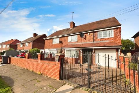 4 bedroom semi-detached house to rent, Lancaster Avenue, South Yorkshire DN2