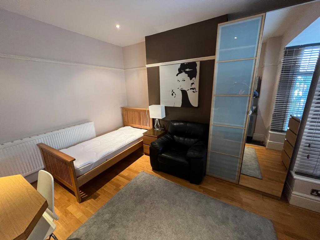 Single Bedroom