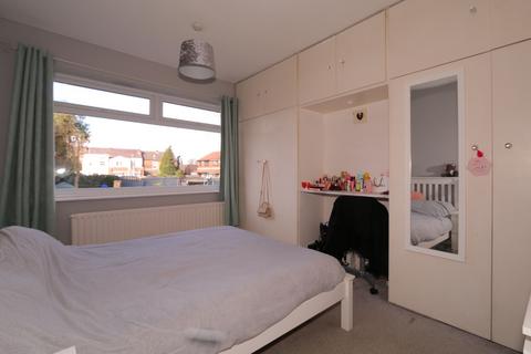 19 Dene Brow, Denton, Manchester, M34 7PX