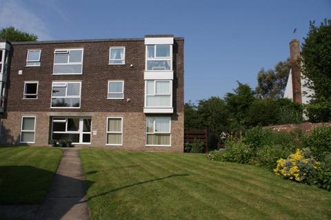 2 bedroom flat to rent, Dell Court Dell Road, Suffolk NR33