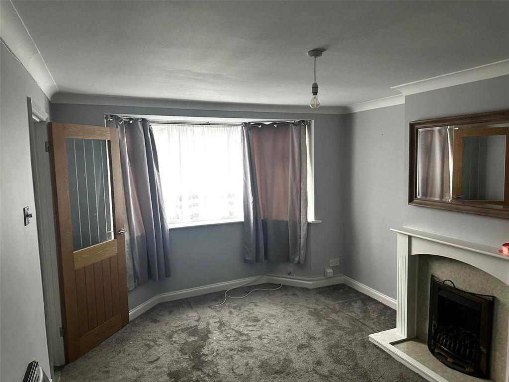 Medstead Road, Hampshire PO9 2 bed house to rent £1,300 pcm (£300 pw)
