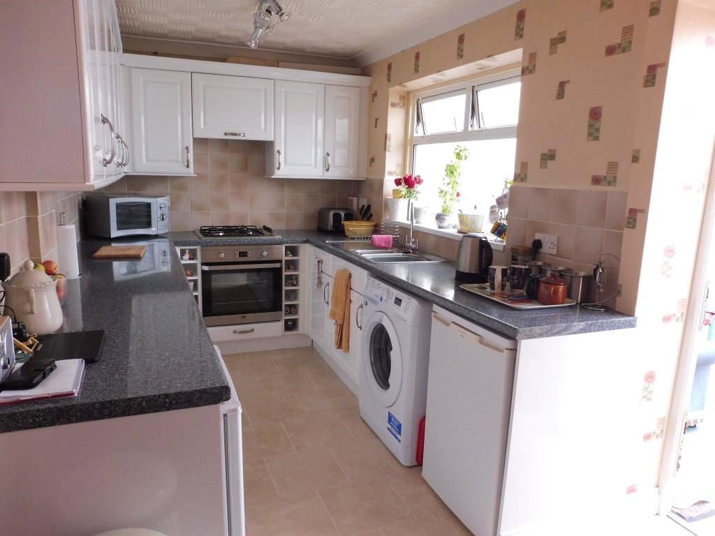 Medstead Road, Hampshire PO9 2 bed house to rent £1,300 pcm (£300 pw)