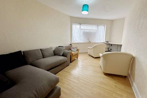 3 bedroom flat for sale, Hertford Road, Edmonton N9