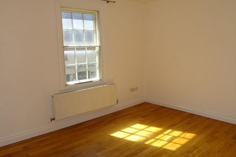 2 bedroom flat to rent, High Street, Buntingford, East of England, SG9