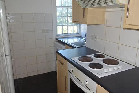 2 bedroom flat to rent, High Street, Buntingford, East of England, SG9