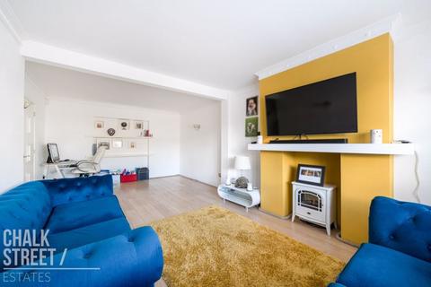 17 Hazell Crescent, Romford, RM5 2AL