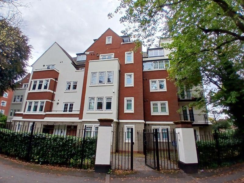 Knighton Park Road, Knighton 2 bed ground floor flat for sale £250,000