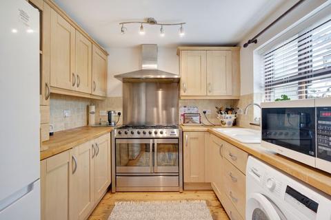 4 bedroom semi-detached house for sale, Rochdale Road, Oldham OL2