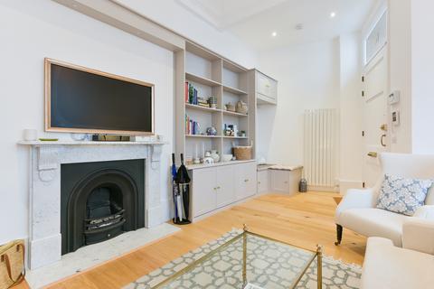 2 bedroom flat to rent, Manson Place, SW7