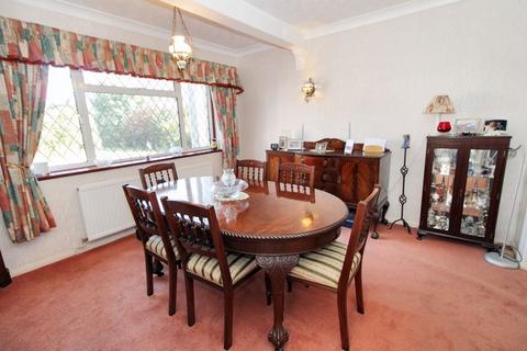 3 bedroom detached bungalow for sale, Orchard Way, Holmer Green HP15