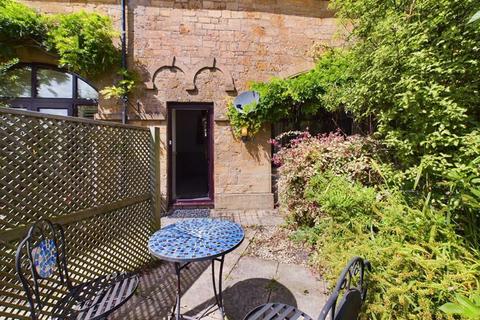 3 bedroom coach house for sale, 2 Speke Court, Ilminster