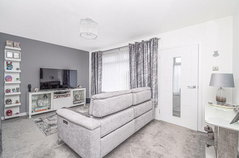 Craigmount, Kirkcaldy 2 bed terraced house for sale £125,000