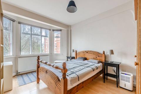 2 bedroom flat to rent, Cleveland Street, Fitzrovia, London, W1T