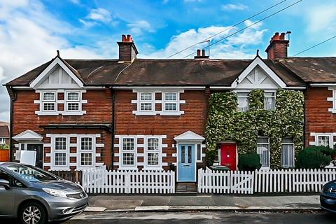 3 bedroom end of terrace house to rent, Cowper Avenue, Sutton, SM1