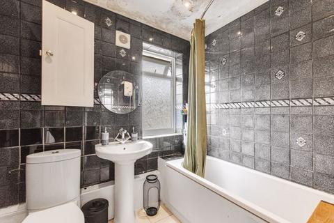 25 Bournbrook Road, London, SE3 8JR