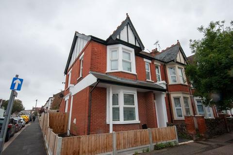 4 bedroom terraced house for sale, Westborough Road, Westcliff-On-Sea SS0