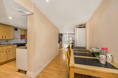 3 bedroom end of terrace house for sale, Idmiston Road, London,  E15