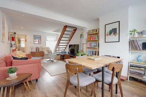 25 Upper Paddock Road, Watford, WD19 4DY