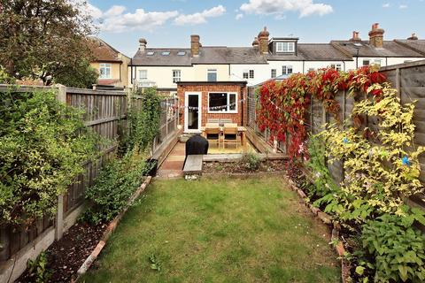 25 Upper Paddock Road, Watford, WD19 4DY