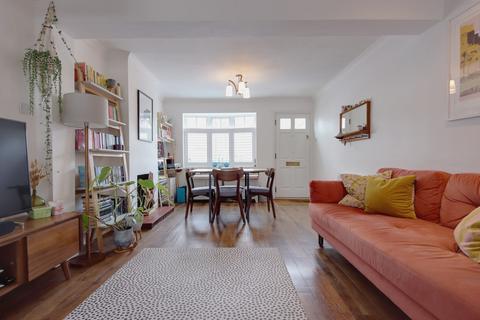 25 Upper Paddock Road, Watford, WD19 4DY