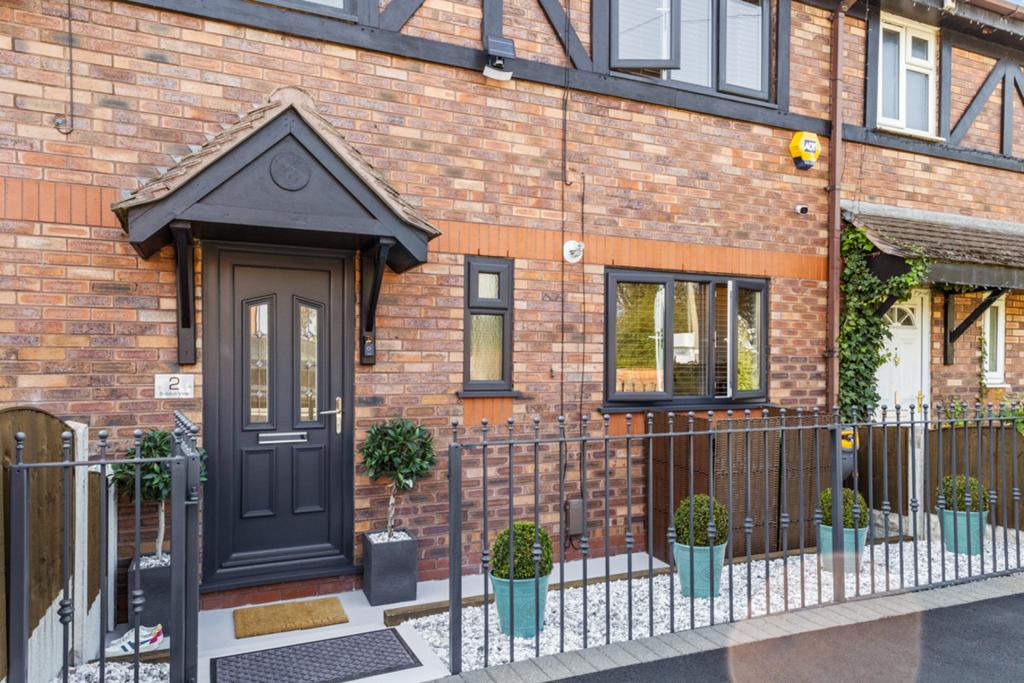 Bidston View, Wirral, CH43 3 bed terraced house for sale £150,000