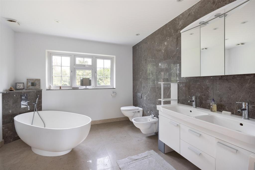 Ensuite