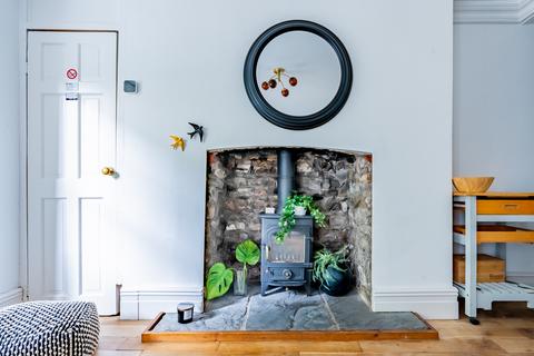 11 Oakfield Place, Bristol, BS8 2BJ