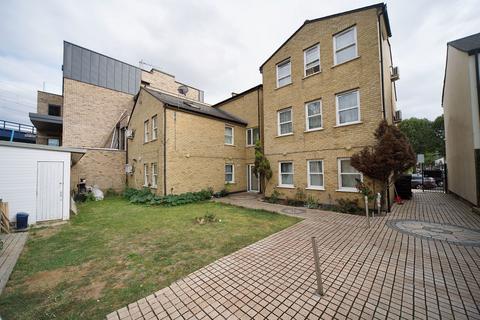 2 bedroom ground floor flat for sale, Harrow Road, London E11