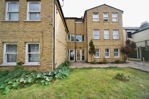 2 bedroom ground floor flat for sale, Harrow Road, London E11