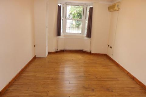 2 bedroom ground floor flat for sale, Harrow Road, London E11