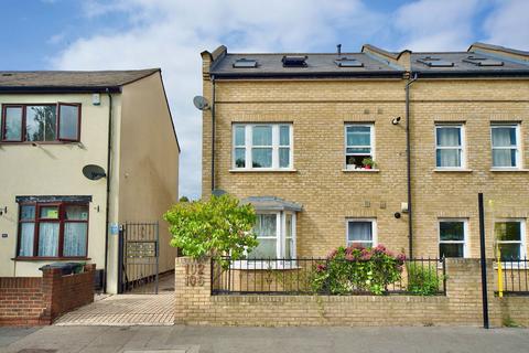 2 bedroom ground floor flat for sale, Harrow Road, London E11