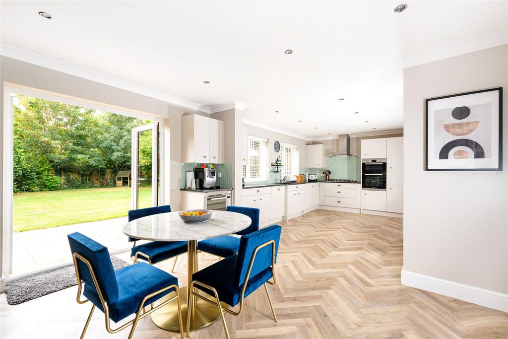 Kitchen/Breakfast