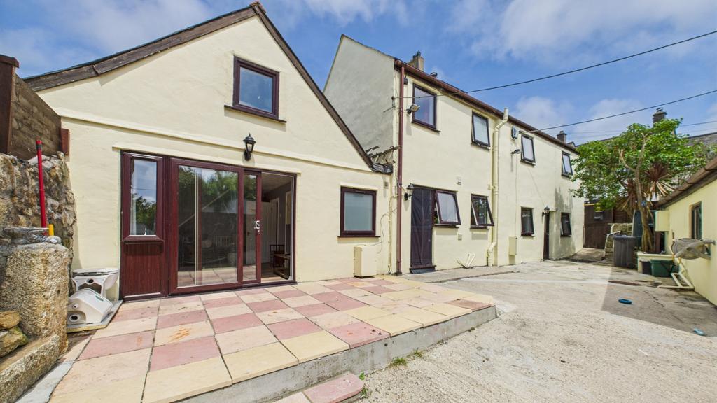 Three Bedroom Cottage with One Bedroom Annexe