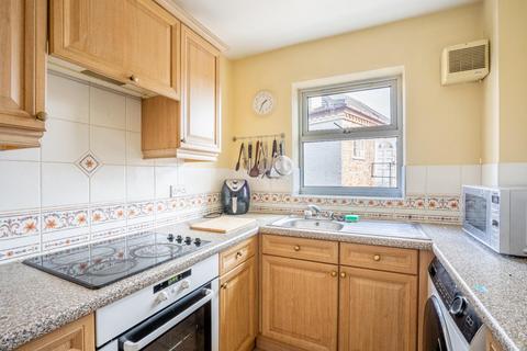 2 bedroom apartment for sale, Barbican Road, York