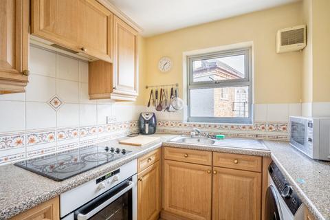 17c Barbican Road, York, YO10 5AA