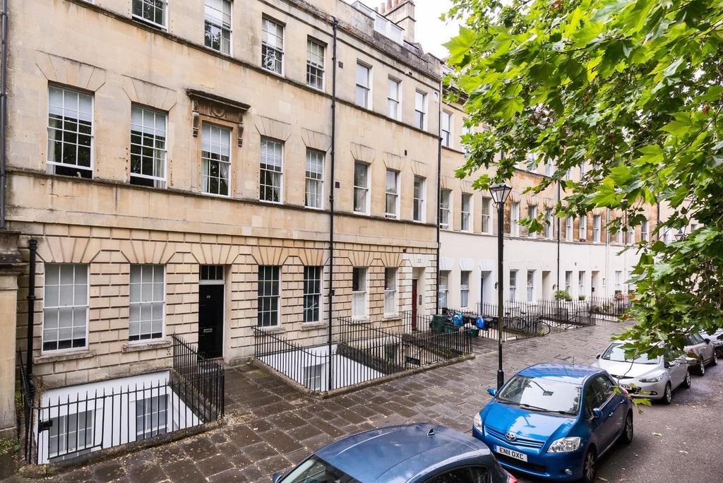 F5, 33 Grosvenor Place, Bath, BA1 6 BA-1.jpg