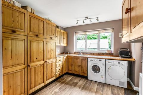 9 Fernlea, Great Bookham, Leatherhead, KT23 3NJ