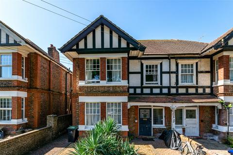 2 bedroom flat for sale, Shakespeare Road, Worthing, West Sussex, BN11