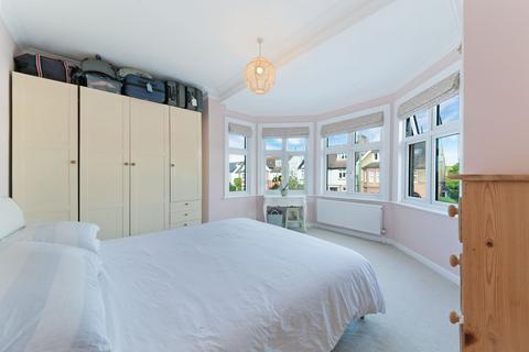 33a Effingham Road, Long Ditton, Surbiton, KT6 5JZ