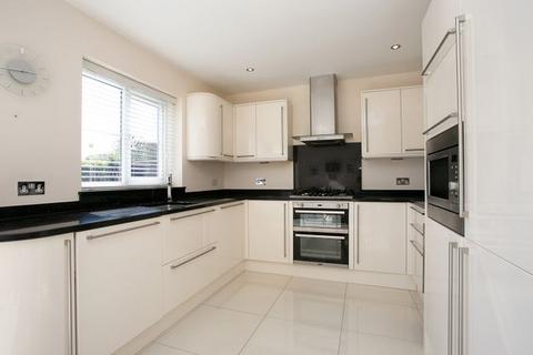 3 bedroom house to rent, Hazlemere, High Wycombe HP15