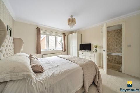 37 Forster Road, Guildford, GU2 9AE