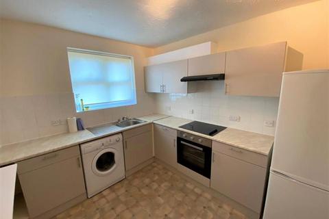 1 bedroom flat to rent, Palace Court, Woking GU21