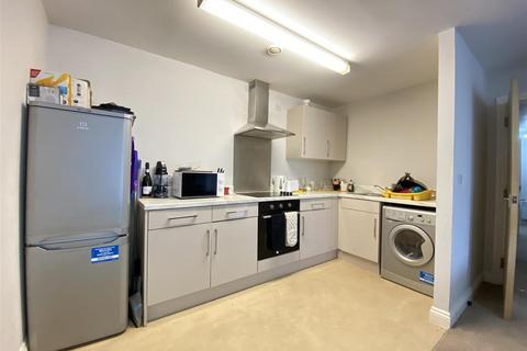 2 bedroom apartment for sale, Kenyon Lane, Manchester