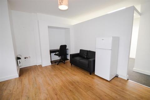 Studio to rent, Upper Brown Street, Leicester, LE1