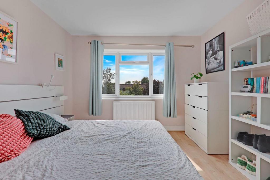 02-fdf2 JHProp Wpen - 17 Dover House - 4-medium.jpg